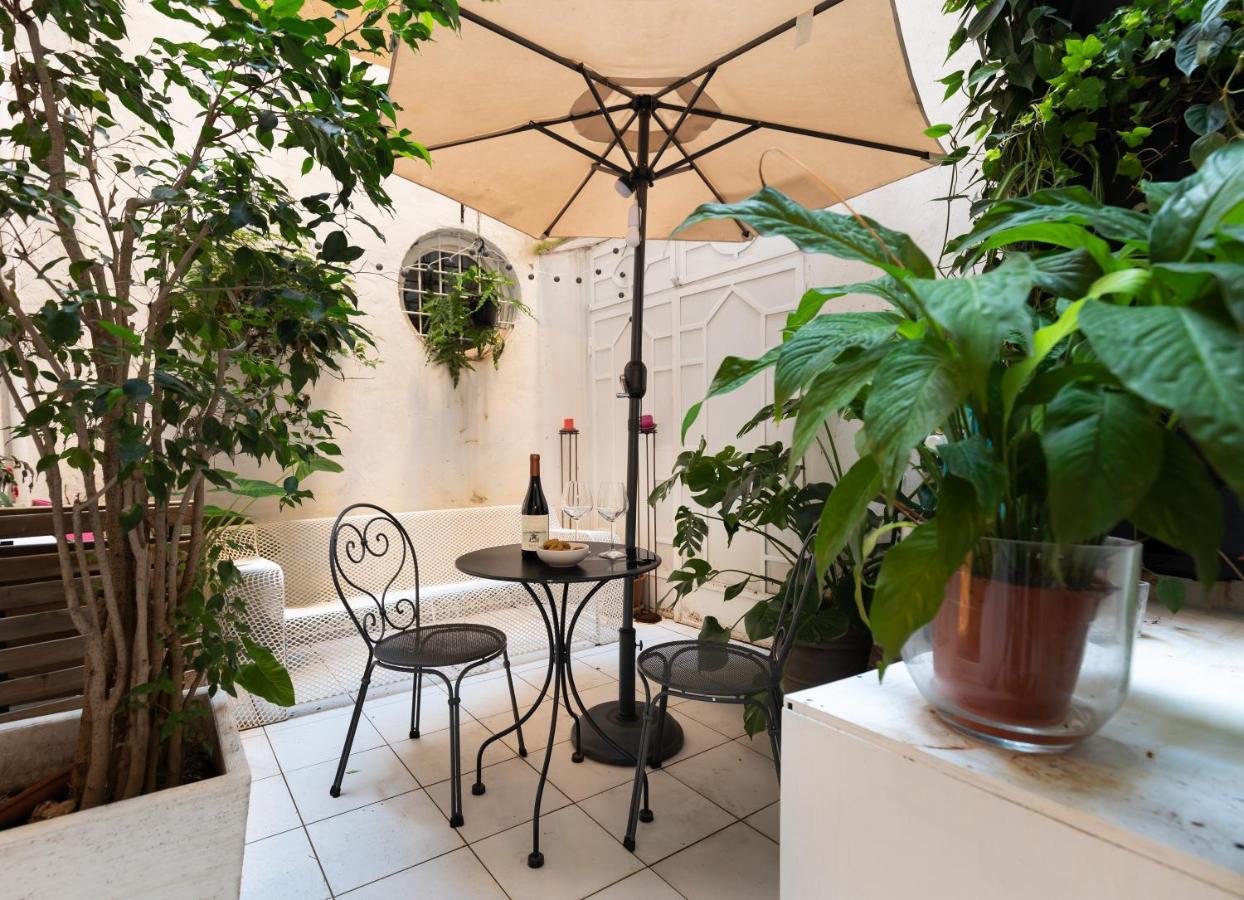 Chic And Style In Historical Via Giulia Apartment โรม ภายนอก รูปภาพ