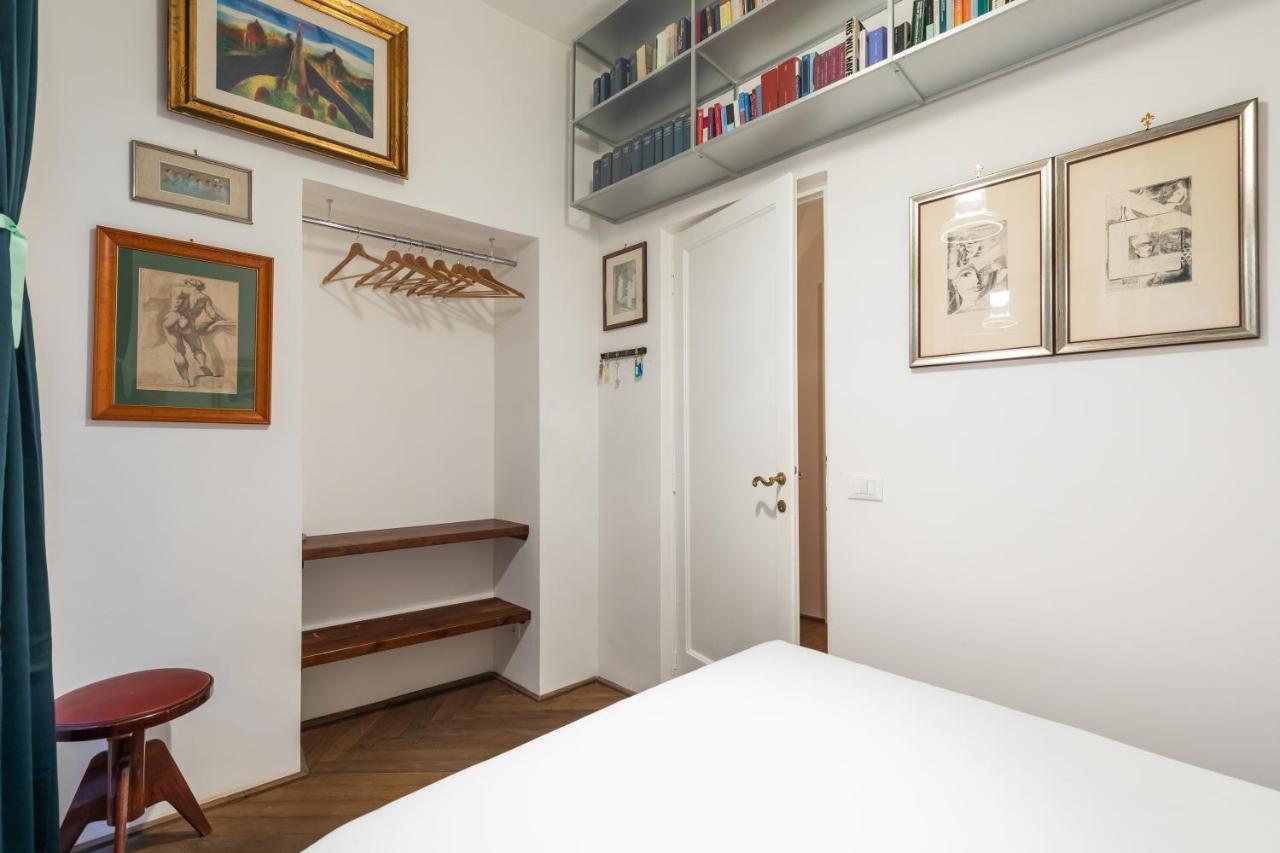 Chic And Style In Historical Via Giulia Apartment โรม ภายนอก รูปภาพ