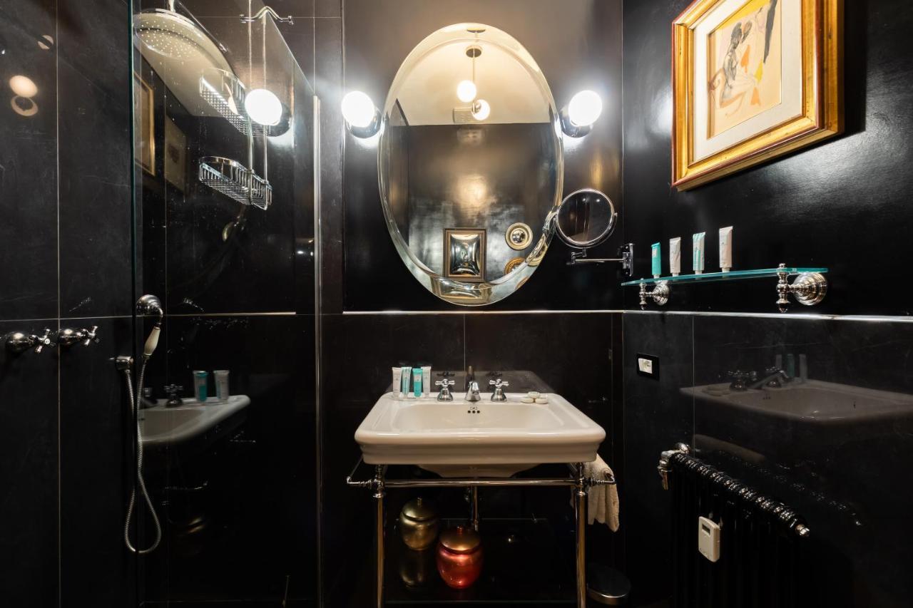 Chic And Style In Historical Via Giulia Apartment โรม ภายนอก รูปภาพ