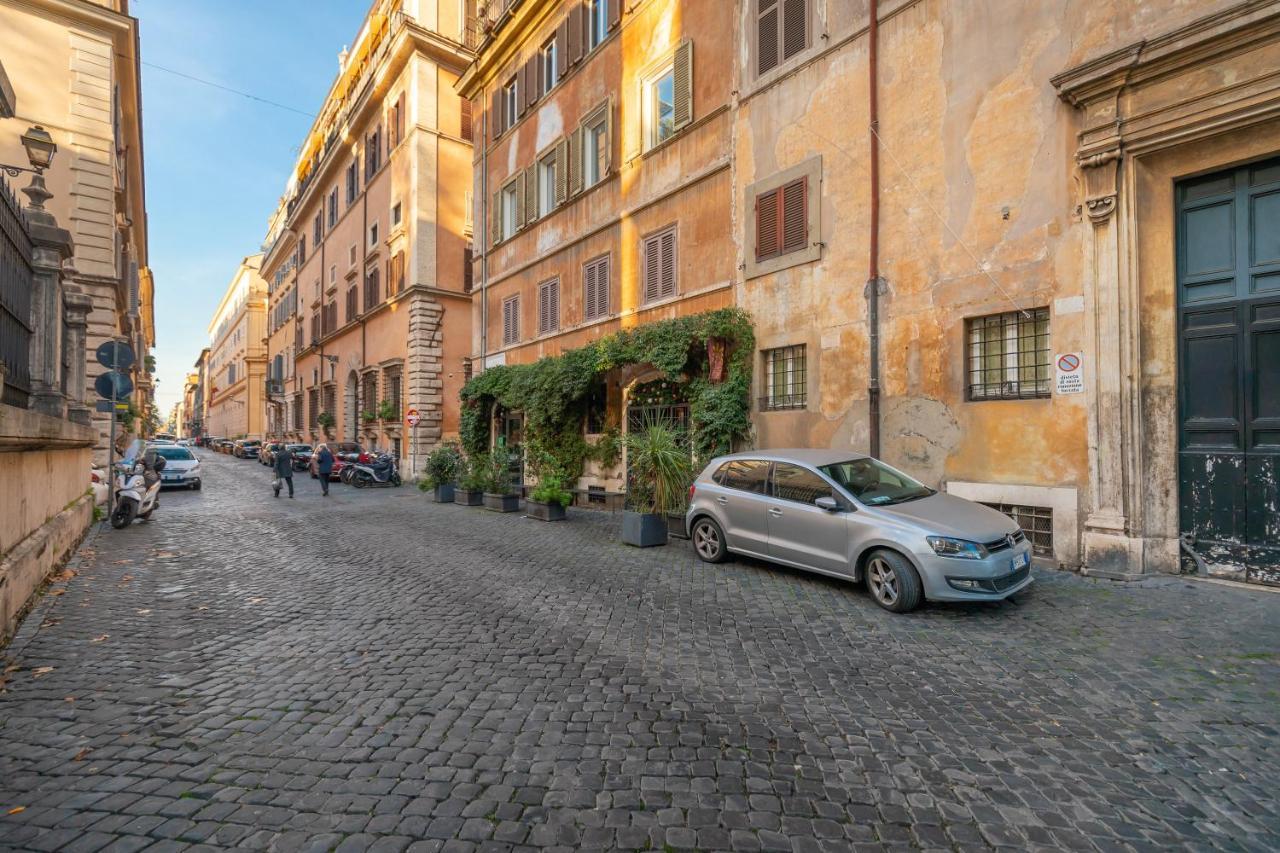 Chic And Style In Historical Via Giulia Apartment โรม ภายนอก รูปภาพ